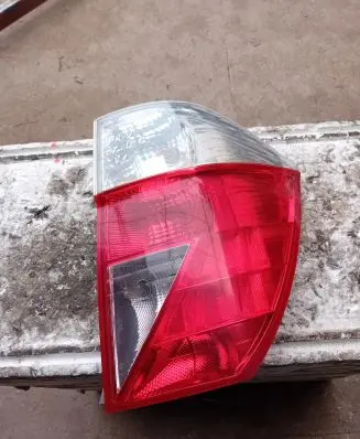 Honda FR-V Tailgate rear/tail lights