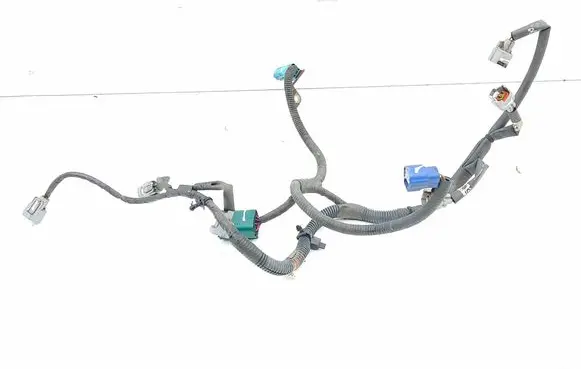 Nissan 350Z Fuel injector wires 