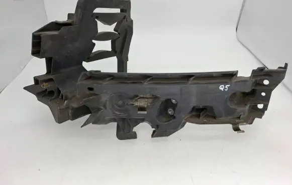Audi Q5 SQ5 Headlight/headlamp mounting bracket 8R0805607A