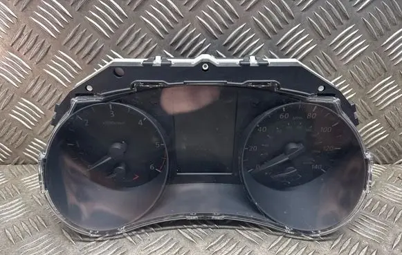 Nissan Qashqai Speedometer (instrument cluster) TYPE950A 4EA2ADGAK 204140115