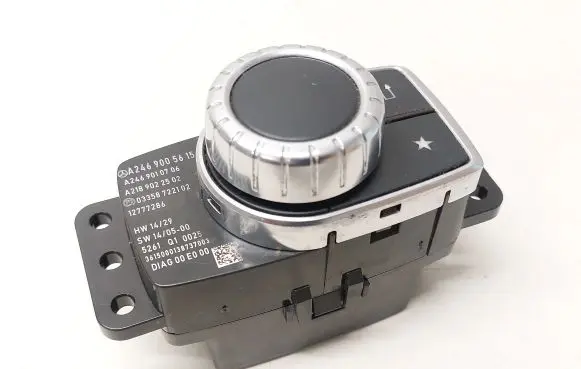 Mercedes-Benz CLA C117 X117 W117 Head unit multimedia control A2469005615 A2469010706