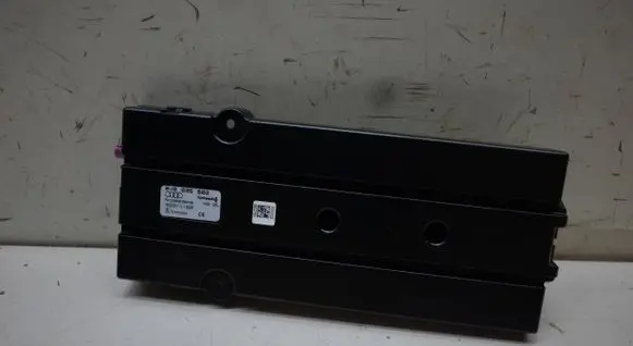 Audi A3 S3 8V Aerial antenna amplifier 8V0035502