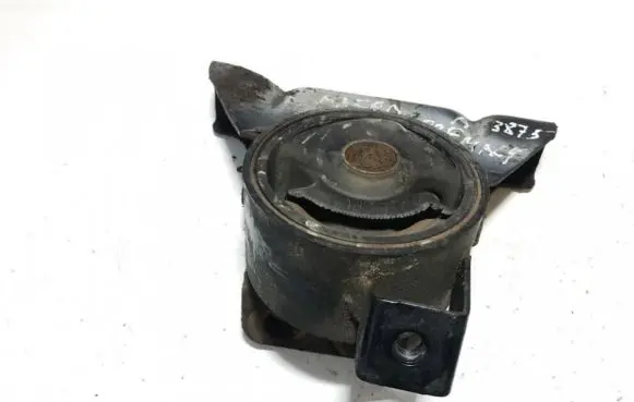 Mazda Premacy Engine mount bracket