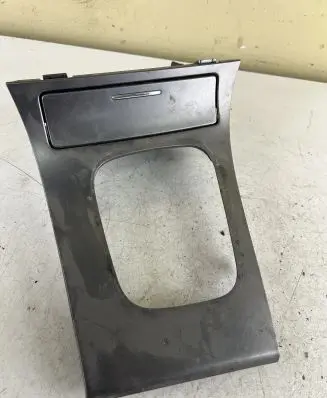Ashtray (front)
