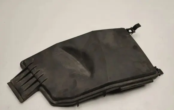 Mercedes-Benz C W203 Fuse box cover A2035450203