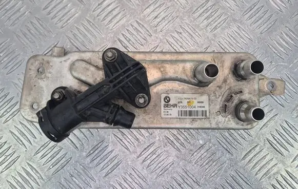 BMW 5 GT F07 Engine oil radiator 7638679 Y3551004 3146349