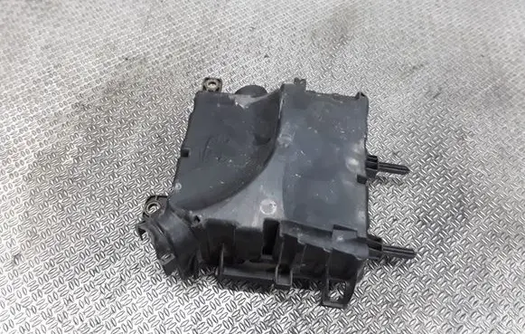 Renault Megane III Fuse box cover 284B10002R