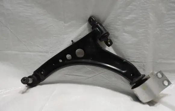 Opel Movano B Front control arm 84198829