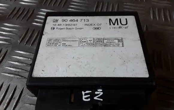 Opel Vectra B Door central lock control unit/module 90464713 9330065147