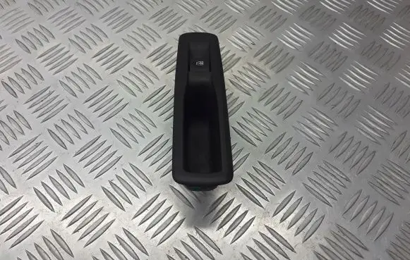 Renault Laguna III Quarter vent window switch 82944002R