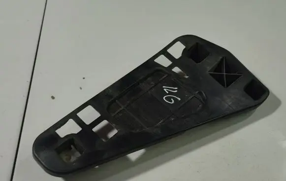 KIA Ceed Rear bumper mounting bracket 