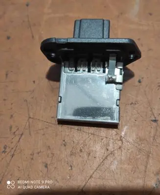 Heater blower motor/fan resistor