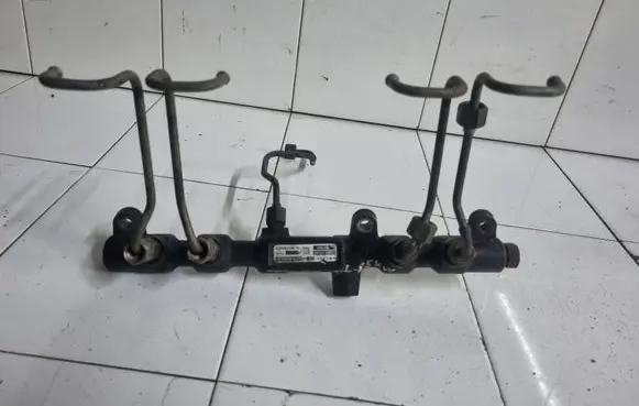 Fuel main line pipe