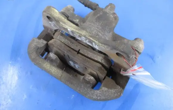 Chevrolet Lacetti Rear brake caliper