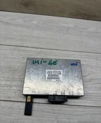 Audi A4 S4 B7 8E 8H Bluetooth control unit module 8P0862335C 6G1900051C