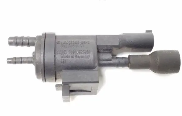 Mercedes-Benz E C207 W207 Sensor A0025401497