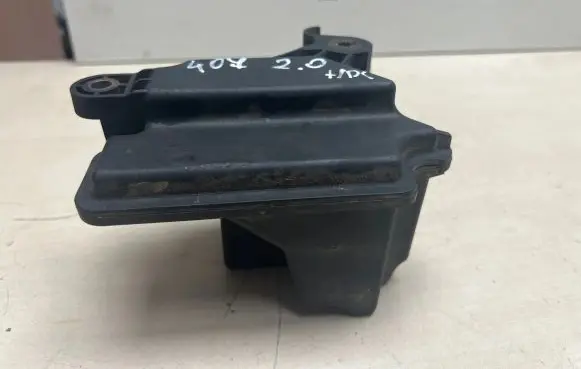 Vacuum air tank