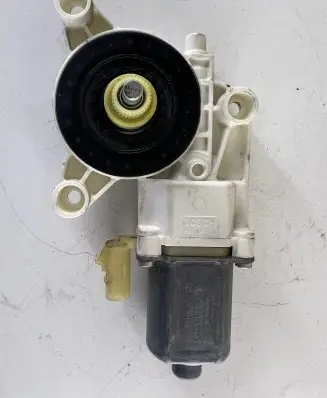 Chrysler Grand Voyager V Rear door window regulator motor 3018077 0130822335