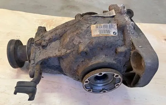 BMW 5 E60 E61 Rear differential 7570470 9007051104710001 EA160V265