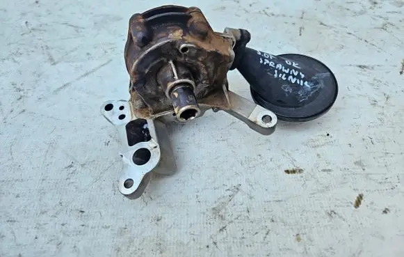 Audi A6 C7 Oil pump 06E105AQ