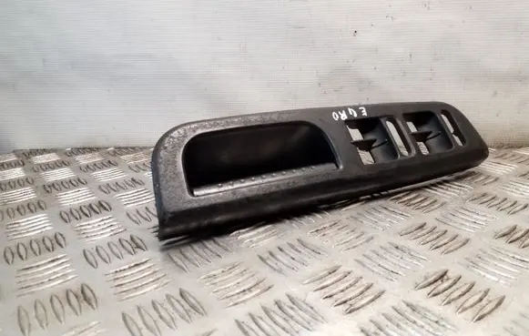 Volkswagen PASSAT B5 Front door window switch trim 3B1867171E