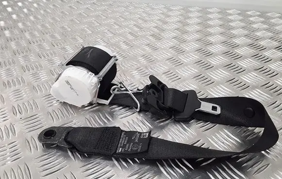 Jaguar XF X250 Front seatbelt 9X23F611B09AD8PVJ