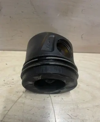 Mercedes-Benz ML W164 Piston 8370B