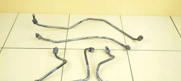 Lexus IS 220D-250-350 Fuel injector supply line/pipe 8SP13