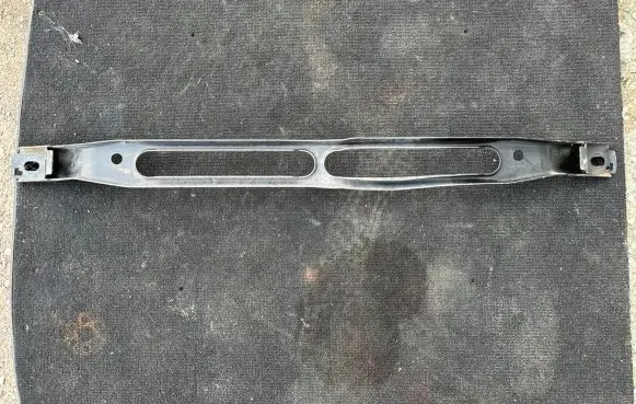 Volvo XC60 Radiator support slam panel bracket 