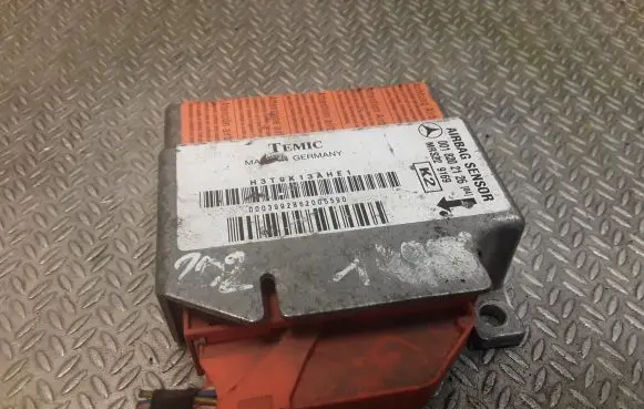 Mercedes-Benz C W202 Airbag control unit/module 0018202126