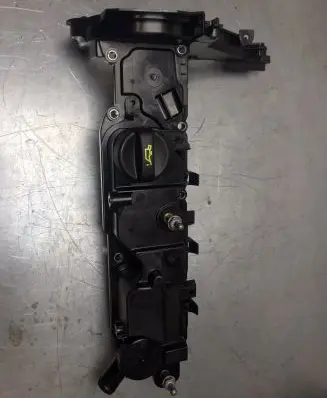 Ford Focus Rocker cam cover M06042A153