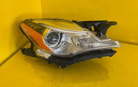Maserati Quattroporte Headlight/headlamp 6700016290