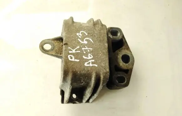 Seat Alhambra (Mk1) Engine mount bracket