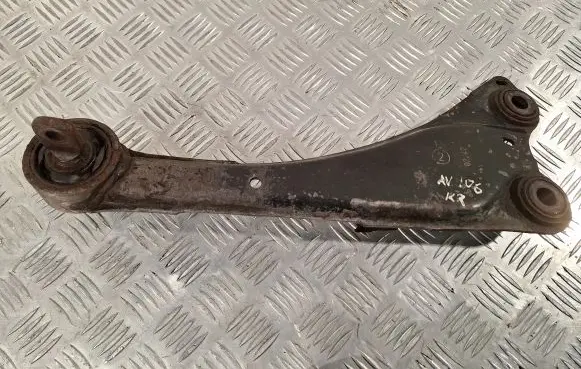 Toyota Avensis T270 Rear control arm 4878005030