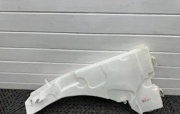 BMW X5 E70 Windshield washer fluid reservoir/tank 7161476 10833217 7190998