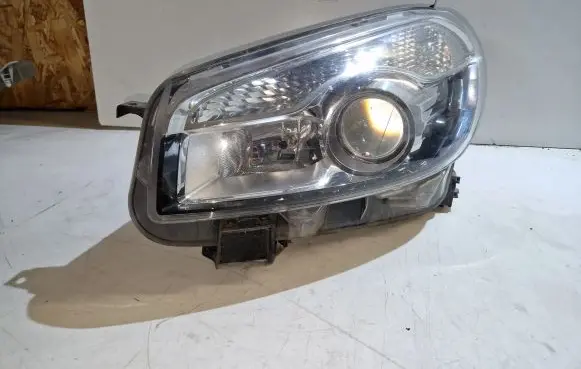 Nissan Qashqai Headlight/headlamp 26060BR01B