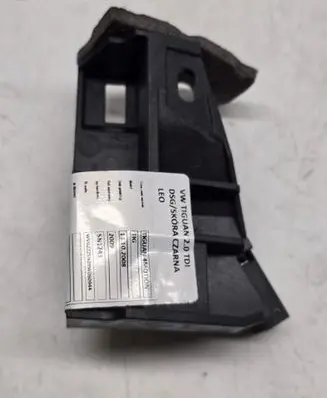Volkswagen Tiguan Tie down hook / loop 1K1823633