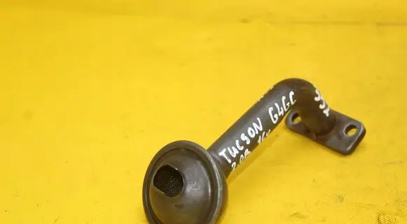 KIA Sportage Oil sump strainer pipe 352