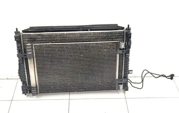 Opel Vivaro Radiator set 9834296080