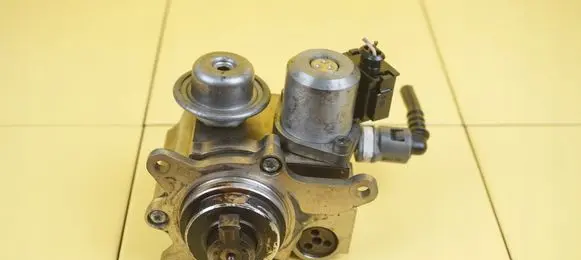 Peugeot 308 Vacuum pump V758887980 5FX