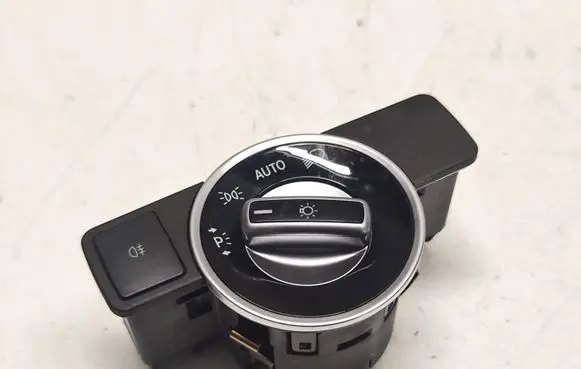 Mercedes-Benz GLE (W166 - C292) Light switch