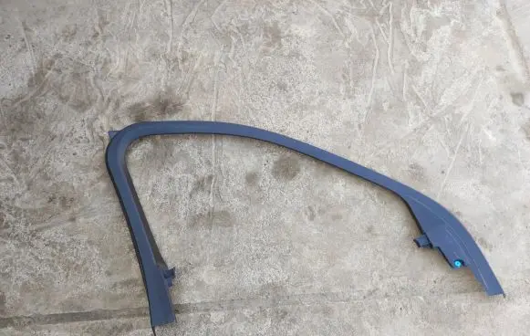 Volvo XC90 Front door window/glass frame 31393870