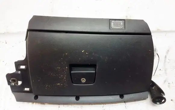 Volvo V50 Glove box 9481664 3865