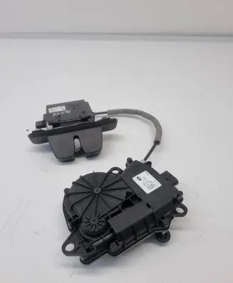 Land Rover Evoque II Loading door lock K2404C10AA E14302100 JLRL551