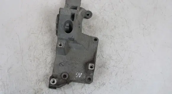 Volkswagen Polo IV 9N3 Generator/alternator bracket 038903143AG