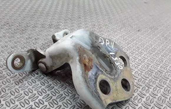 SsangYong Kyron Front door upper hinge