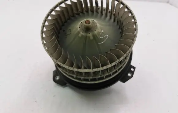 Chrysler Voyager Heater fan/blower AY1661000365 701132614A 0365430