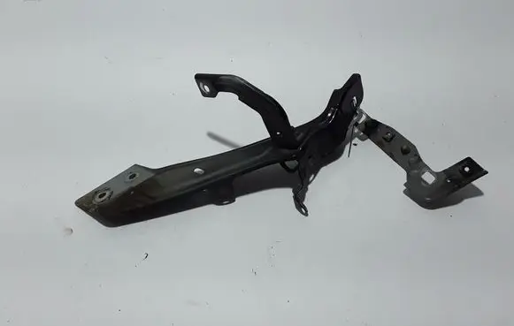 Renault Megane IV Headlight/headlamp mounting bracket 631416998R