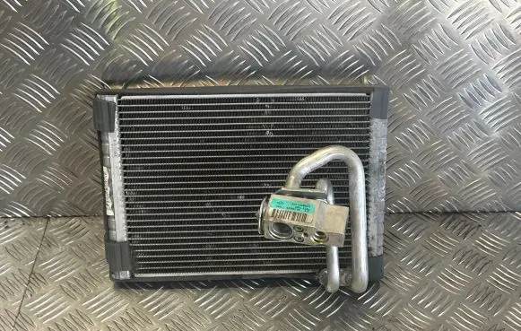 Opel Corsa D Air conditioning (A/C) radiator (interior) A31100600G HFC134A 52355290