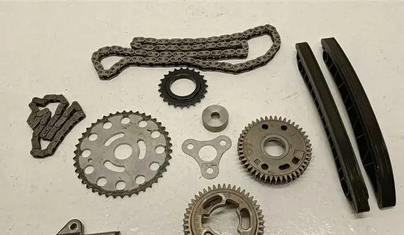 Nissan X-Trail T32 Slide rail for timing chain 